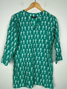 KikiSol brand patterned seahorse tunic top women’s size Medium coastal